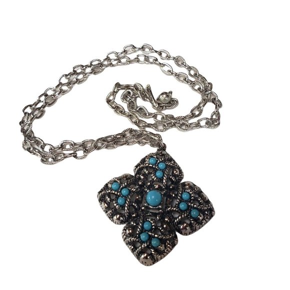 Avon Sierra Maltese Cross Faux Turquoise Necklace Pendant Vintage 1973 - Picture 12 of 12